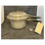 Mirro- matic small pressure cooker
