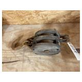 Vintage Pulley w/Hook