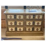 Jewelry box w/ some jewelry