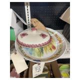 Plastic serving tray, Covered pie pan & dog figuri