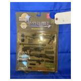 1-US Special Forces Weapons - NIP