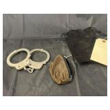 Law enforcement handcuffs w/ key & bag