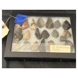 19 Arrowhead Flints in case