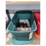 Tote w/Canvas Pics - Table Cloth