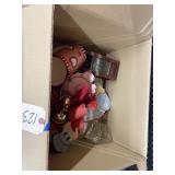 Decorative plates & home dï¿½cor