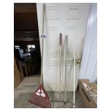 4 pc. Rakes & shower rod