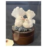 2 doves wood jewelry box