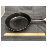Cast Iron Skillet 9'