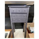 Small stand w drawers