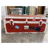 Small Trunk w/Tray 32'L x 16'W x 13'H