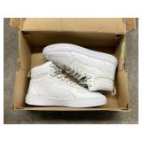 Puma sz. 8 1/2 shoes in box