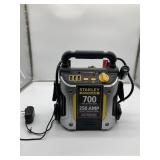 Stanley Fatmax 700 Peak Amp Jump Starter with 1
