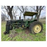 John Deere Tractor w/Farmland XL940 Loader