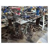 Metal Work Table w/4" Bise & 6" USA Vise
