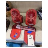 2 Emergency Flares & Safety Reflectors