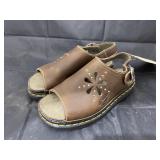 Pr Sz 7 Doc Martin Sandals