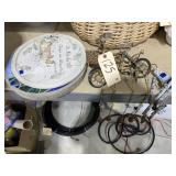 2 Wind Chimes & 2 Decorative Stepping Stones