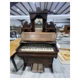 Story & Clark Antique Organ