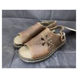 Pr Sz 7 Doc Martin Sandals