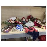 Pile of Assorted Christmas Dï¿½cor