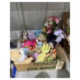 Box of Easter Dï¿½cor