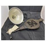 Plug In Portable Work Light & Bellows