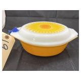 Pyrex Casserole Dish w/Divided Lid