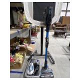 Black & Decker Handheld Vacuum & Vacuum