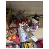Pile of Assorted Christmas Dï¿½cor