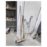 3 Pcs - Push Broom - Wrought Iron Flat Holder