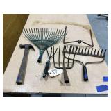 6 Pcs - Rake Heads & Hammer
