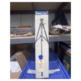 Vivitar Video Tripod in box