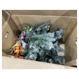 Assorted Christmas Dï¿½cor