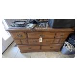 7-Drawer Dresser w/Mirror 52"L x 19"W x 30"H