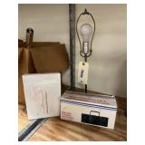 Elec Lamp - no shade & Mini AM/FM Clock
