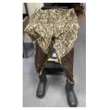 Sz Unk Camo Waders - NEW