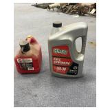 5W30 Oil & 1 Gal Gas Jug