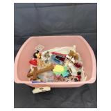 Plastic Tub w/Miniatures