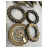4 - Dirtbike Tires & 1 Rim 5.50-17