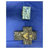 Pill Box & Cross Dï¿½cor