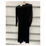 Sz M Velvet Evening Gown