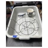 Plastic Tub w/Mug - Pot Basket