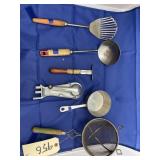 6 Pcs - Vintage Kitchen Utensils
