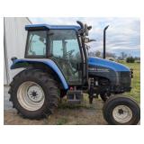 New Holland TS90 Cab Tractor w/Loader