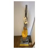 Dyson Vacuum w/Attachments