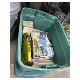 Assorted US Maps in Plastic Bin w/Lid