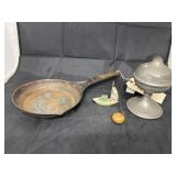 Snow King Baking Rowder - Figurine - Metal Lamp