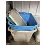 2 Plastic Tubs w/Lids