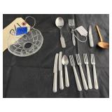 Glass Dish w/Mini Flatware