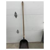 Large Shovel